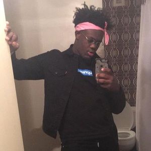 Meet your Posher, Brady